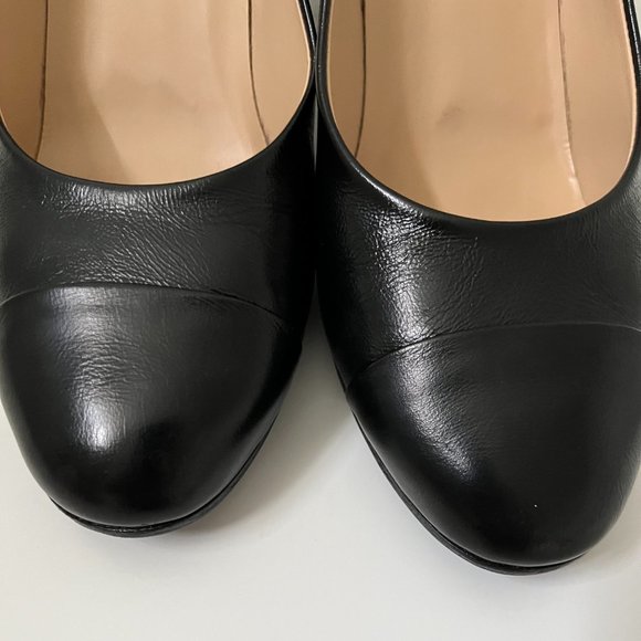 CHANEL Cap-Toe Black Leather Pumps - Picture 6 of 13